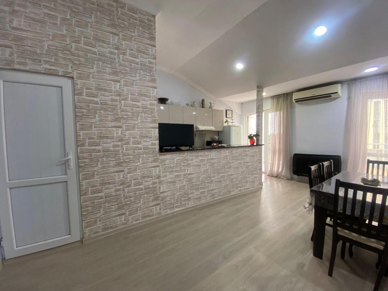 Apartment On Luka Asatiani 2 바투미 외부 사진
